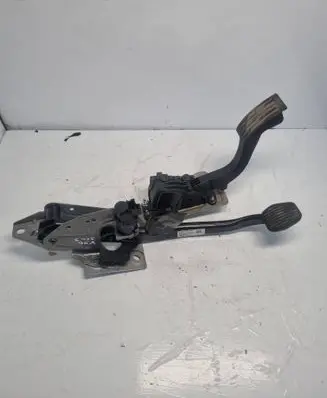 Volvo V50 Pedal assembly 4N512467CF 8623141 10515