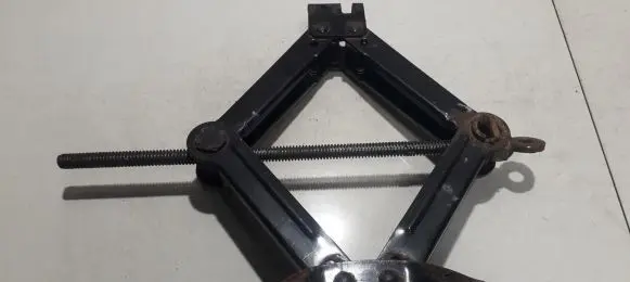 Hyundai Getz Lift Jack 