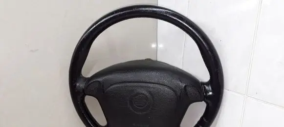 Opel Omega B1 Steering wheel 90497158 090436232 7V951241039