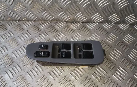 Toyota Previa (XR30, XR40) II Electric window control switch 8404028030