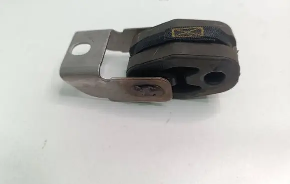 Dodge Charger Muffler mount bracket/holder 68242144AB