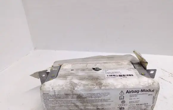Audi A2 Passenger airbag 8Z0880204B