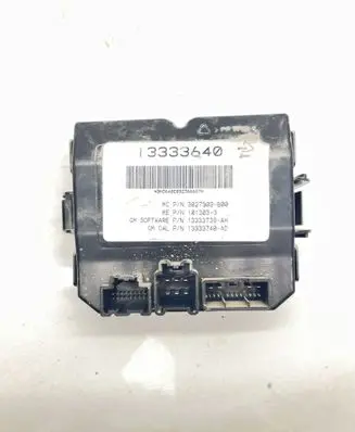 Opel Insignia A Tailgate/trunk control unit/module 13333640 3027909B00 13333739