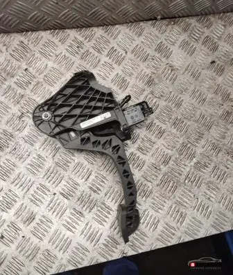 Volkswagen Golf VI Clutch pedal 1K1721059ER