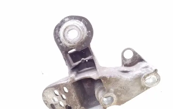 Audi A4 S4 B6 8E 8H Engine mounting bracket 8E0199351