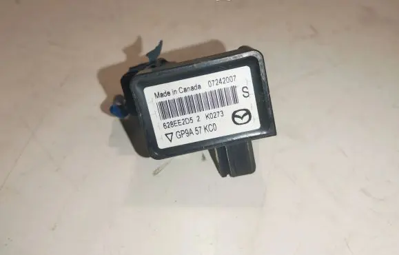 Mazda 6 Airbag deployment crash/impact sensor GP9A57KC0 07242007 628EE2D5
