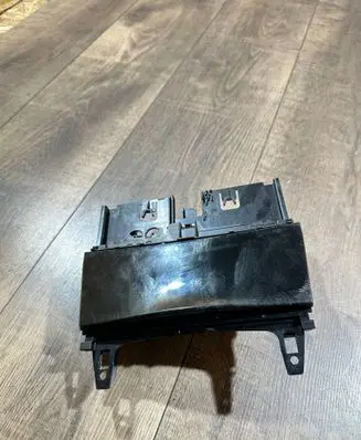 Ashtray (front)