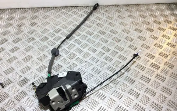 Ford Kuga II Front door lock BM5AA21812CG
