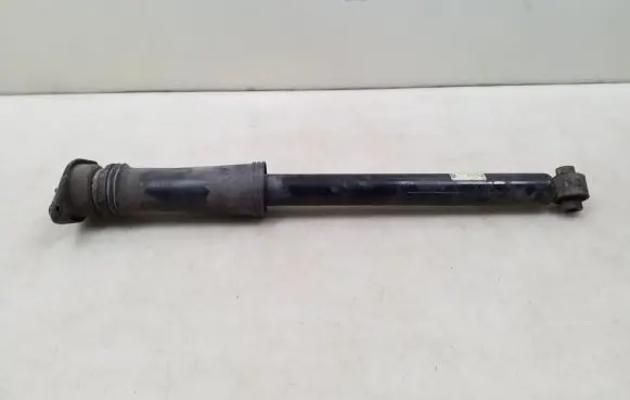 KIA Optima Rear shock absorber/damper 55311A8870