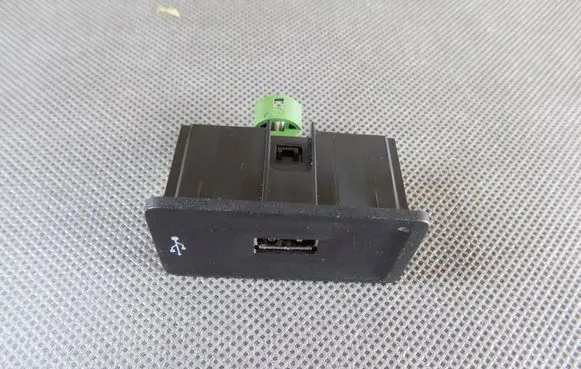USB socket connector