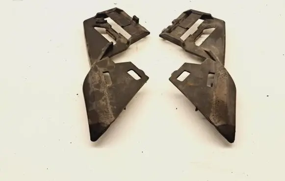 Volvo V50 Headlight/headlamp mounting bracket 30678261 30678262