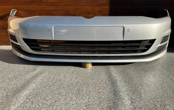 Volkswagen Golf VII Front bumper 5G0807221