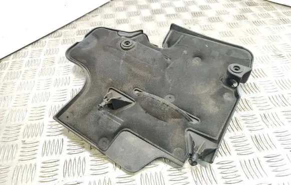 Mercedes-Benz C W204 Timing belt guard (cover) A6510100175 BBP198402