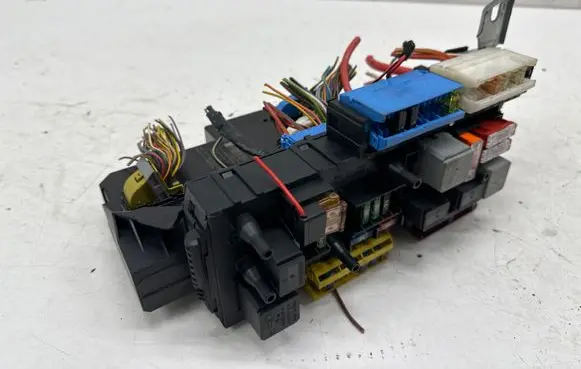 Mercedes-Benz E W212 Fuse module A2129004201
