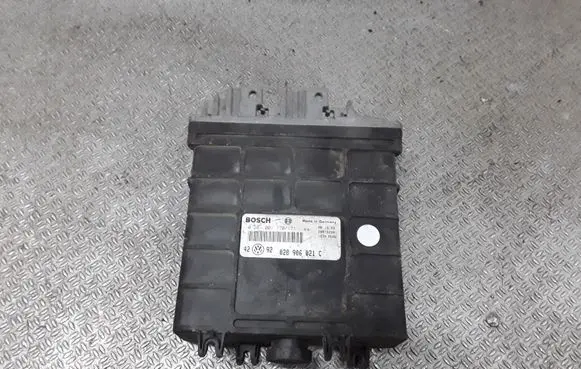 Volkswagen Golf III Engine control unit/module 0281001170 028906021C