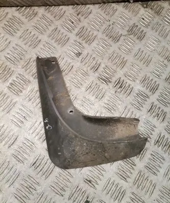 Volkswagen Golf VI Front mudguard 