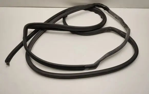 Mercedes-Benz S W140 Rubber seal rear door A1407300278