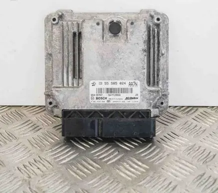 Opel Insignia A Engine control unit/module 555850240281018769