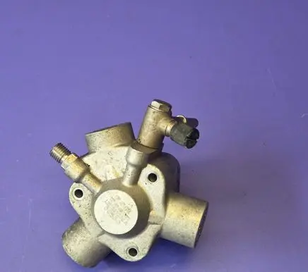Opel Vectra C Fuel injection high pressure pump 24465785