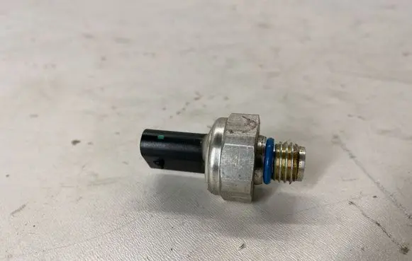 Ford Bronco Oil pressure sensor GN1A8D290BA