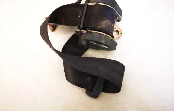 Nissan Primera Middle seatbelt (rear) 888448f800