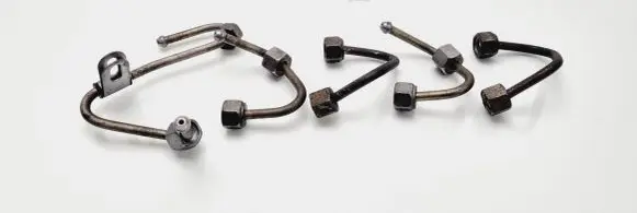 Suzuki Grand Vitara II Fuel injector supply line/pipe 