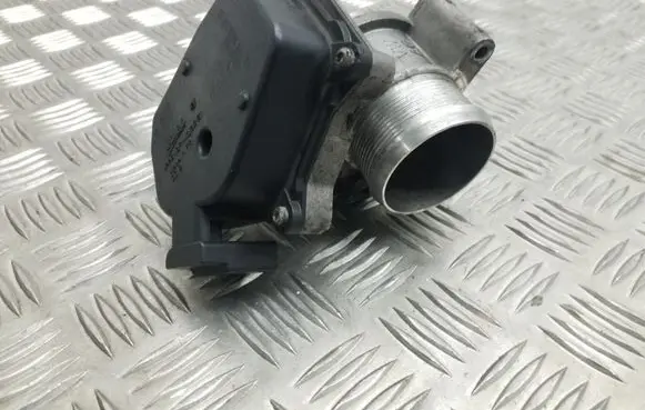 Seat Altea Throttle valve 03L128063Q V100