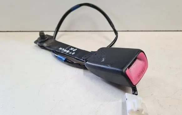 Subaru Outback Front seatbelt buckle RB480 E034501