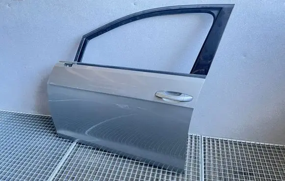Volkswagen Golf VII Front door