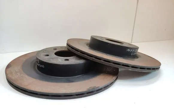 Mitsubishi Outlander IV Rear brake disc 4615A287