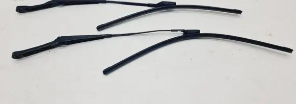 Opel Meriva B Windshield/front glass wiper blade 3392125738 97036203 3392125736