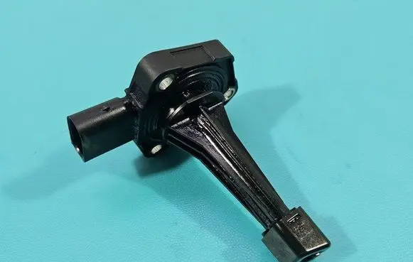 Hyundai Tucson TL Oil level sensor 21590-2F600 IMPRK1469069