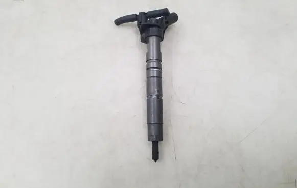 Mercedes-Benz GLC X253 C253 Fuel injector A6510702987