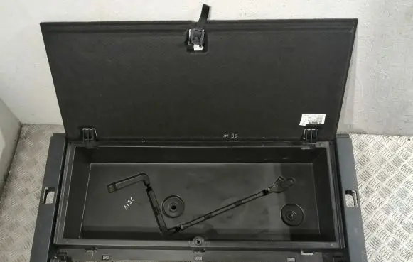Toyota Avensis T270 Glove box in trunk 6407005010 5841005020C1