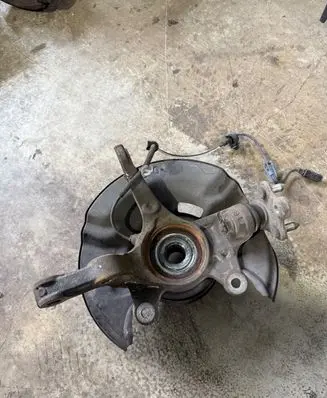 Citroen C4 Grand Picasso Front wheel hub