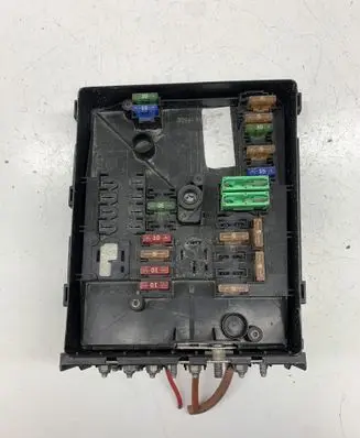 Volkswagen Golf V Fuse module 1K0937125A