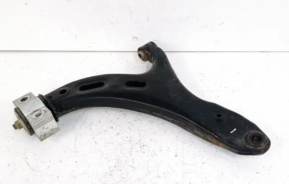 Front lower control arm/wishbone