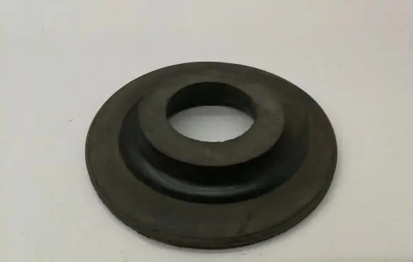 Volkswagen PASSAT B8 Front coil spring rubber mount 5Q0512149A