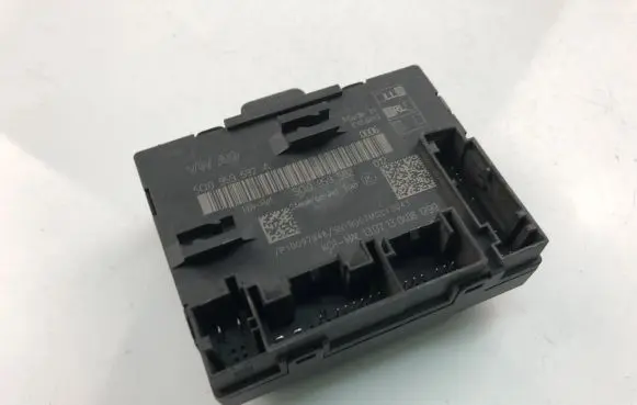 Volkswagen Golf VII Other control units/modules 5Q0959592A