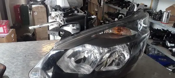Ford Transit Custom Headlight/headlamp BK2113W029