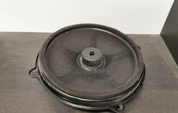 Chevrolet Corvette C7 Subwoofer speaker 22948986