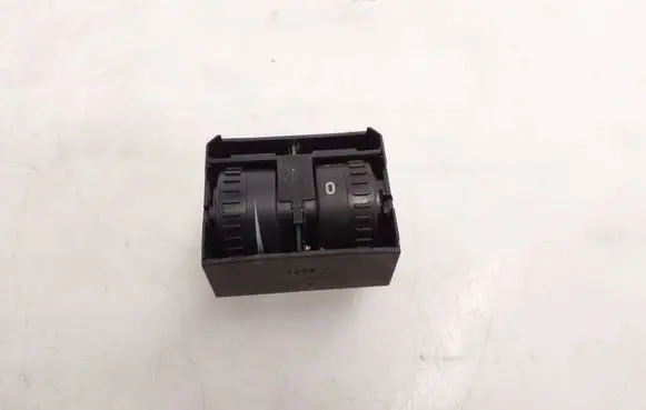 Volkswagen Caddy Headlight level height control switch 2K0941333D