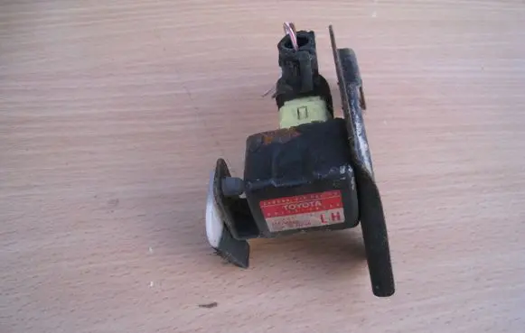 Lexus GS 300 400 430 Airbag deployment crash/impact sensor 8917330100