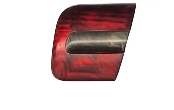 Volvo S70 V70 V70 XC Tailgate rear/tail lights 9151634 9151636