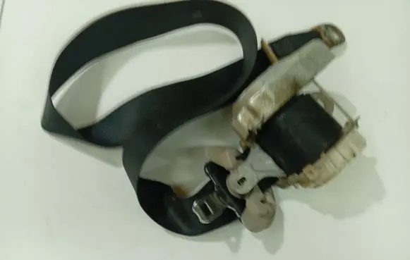 Toyota Corolla Verso AR10 Front seatbelt 