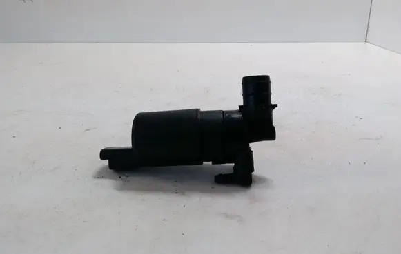 Peugeot Partner Windscreen/windshield washer pump 8200031805
