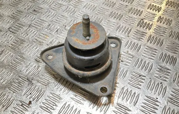 KIA Rio Engine mount bracket