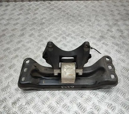Mercedes-Benz E W238 Gearbox mounting bracket A2052420901 A2132406100