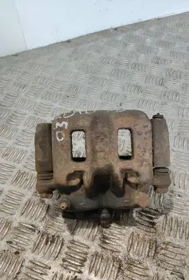 Mitsubishi Pajero Front brake caliper 
