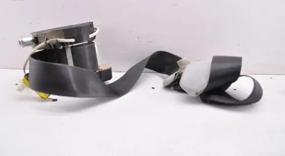 Volkswagen Caddy Front seatbelt 2K5857806B